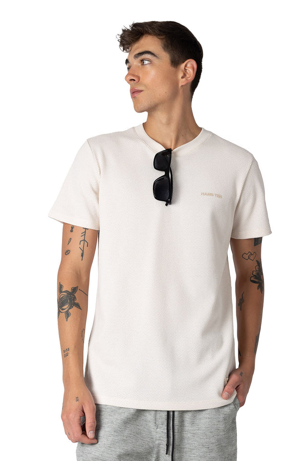 Playera cuello redondo beige con textura - Hang Ten