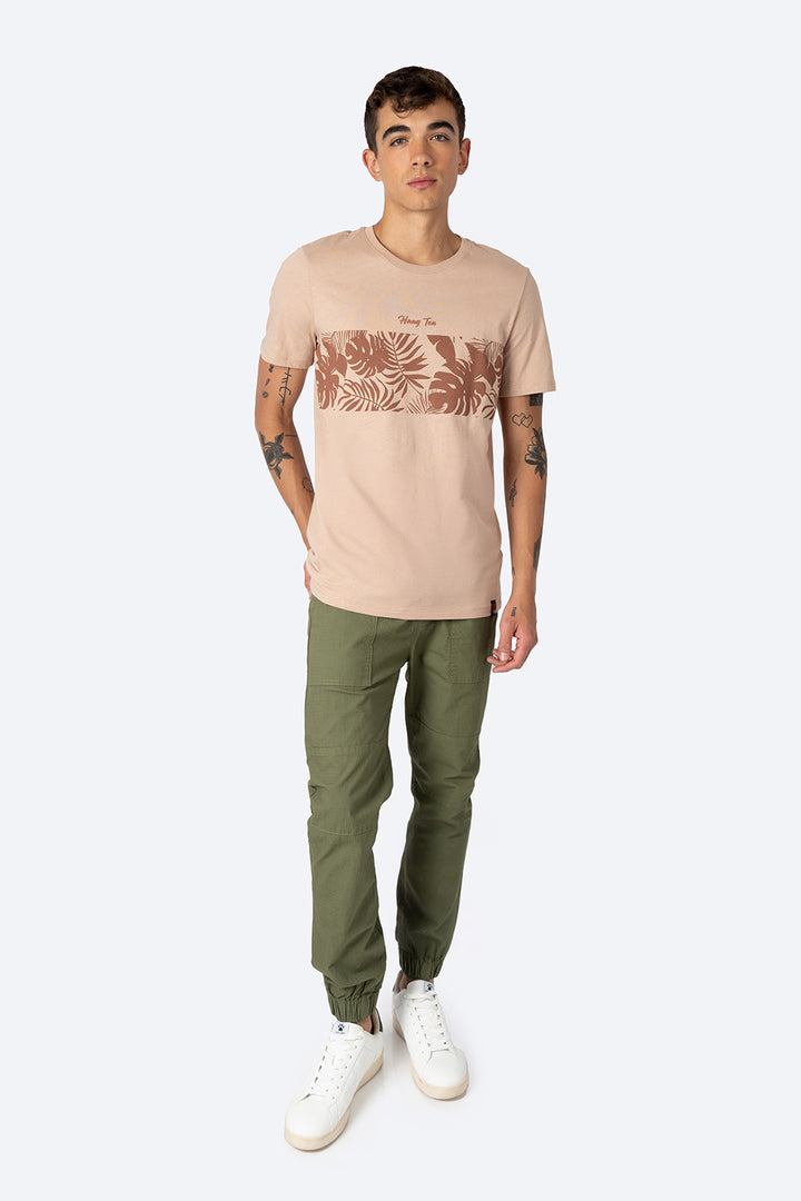 Playera café con diseño franja con hojas - Hang Ten 