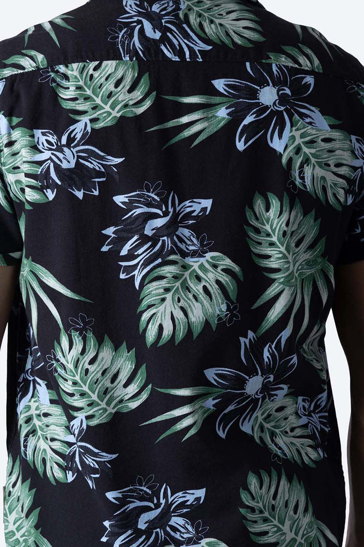 Camisa manga corta con diseño de hojas - Hang Ten
