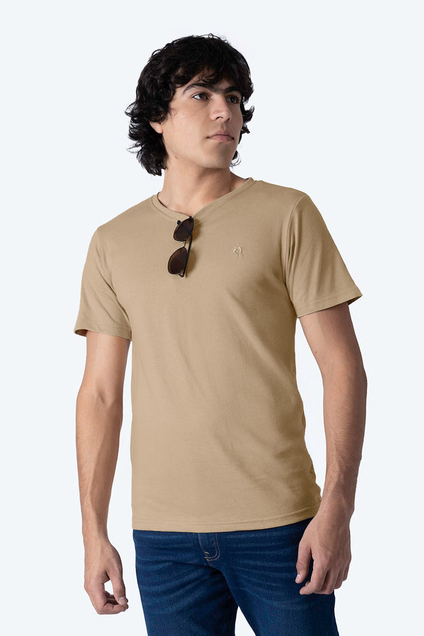 Playera básica cuello v café claro  - Hang Ten 
