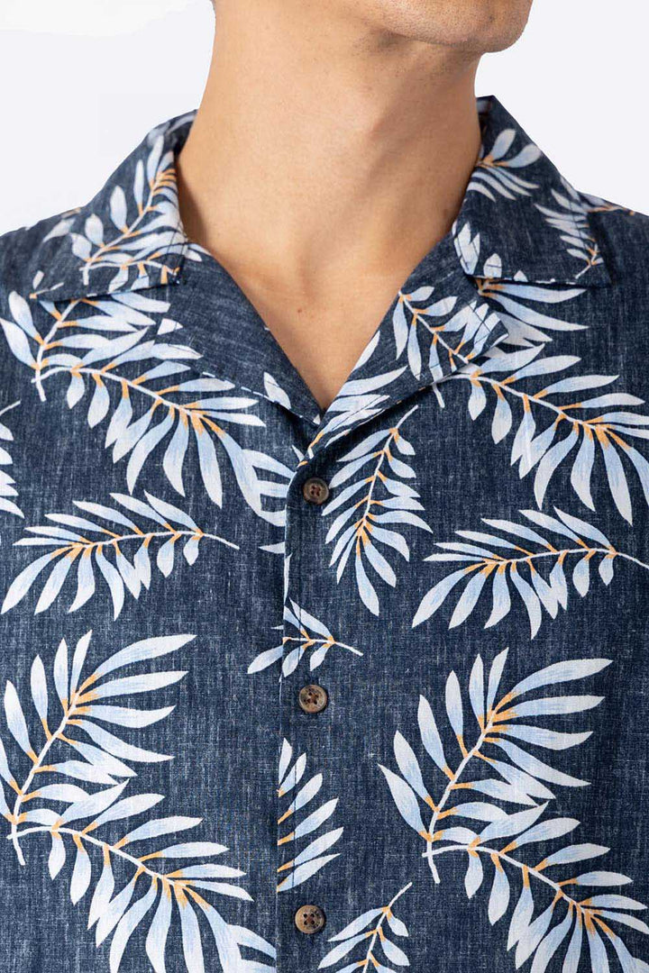 Camisa azul estampado hojas - Hang Ten