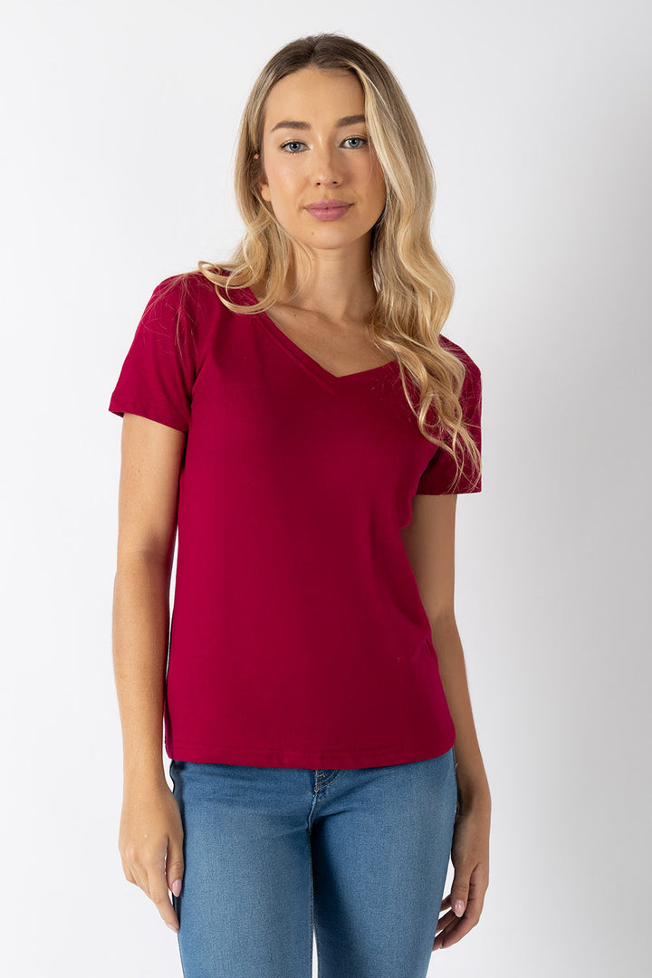 Playera básica rojo cereza cuello V  - Hang Ten