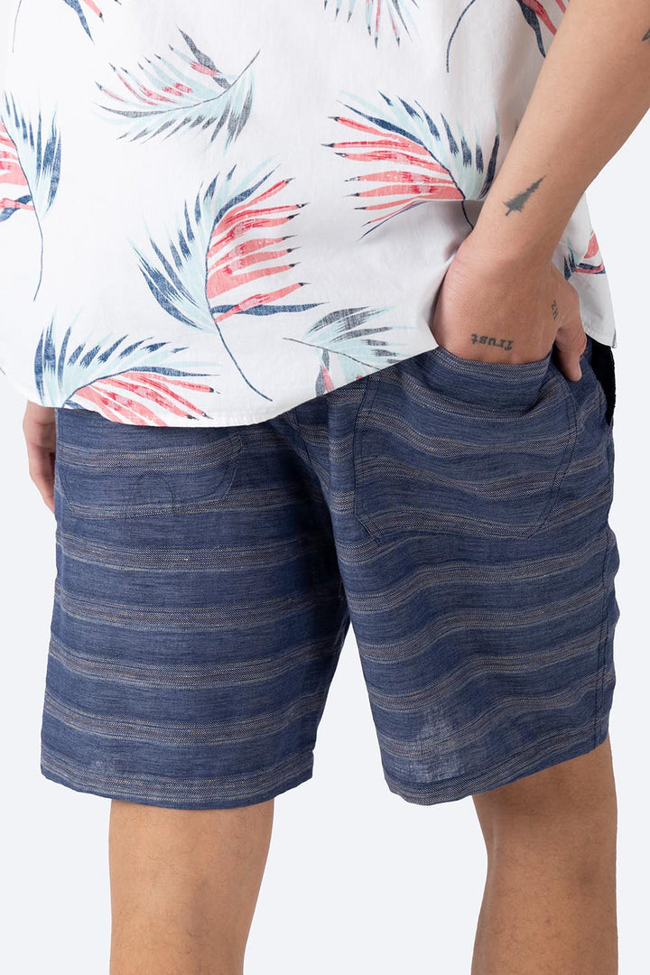 Bermuda básica azul franjas grises con jareta - Hang Ten