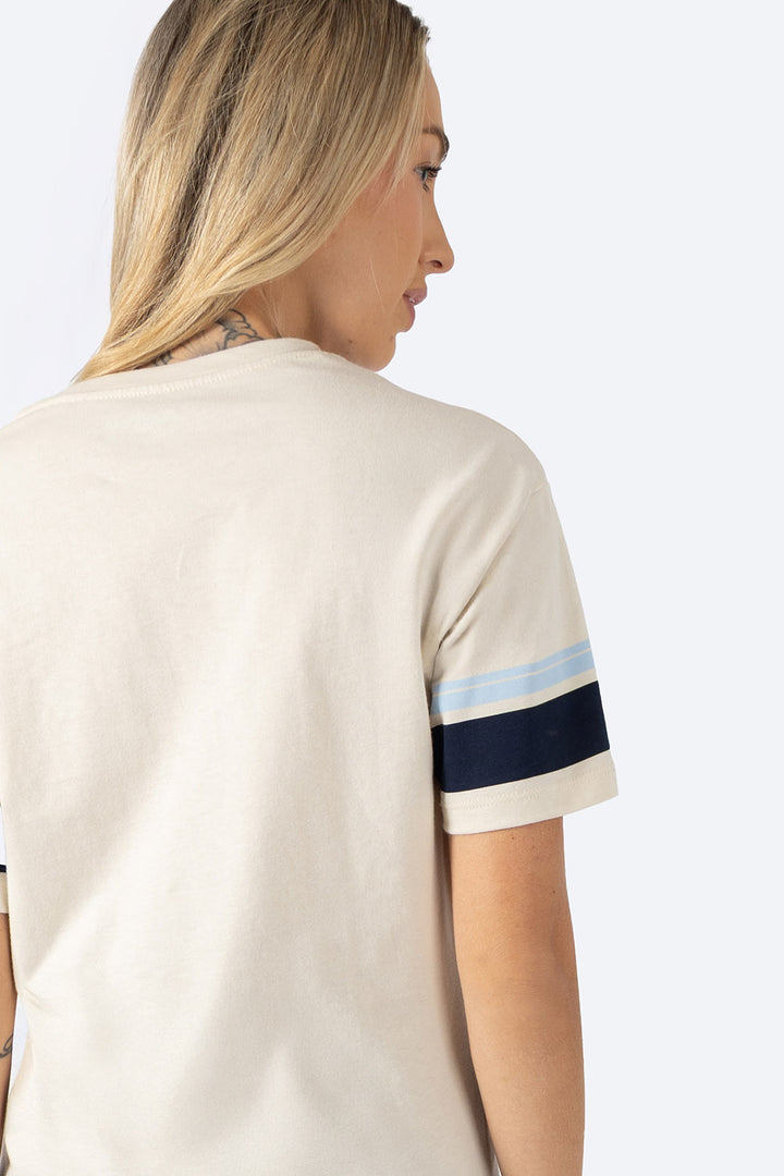 Playera boxy beige con diseño - Hang Ten