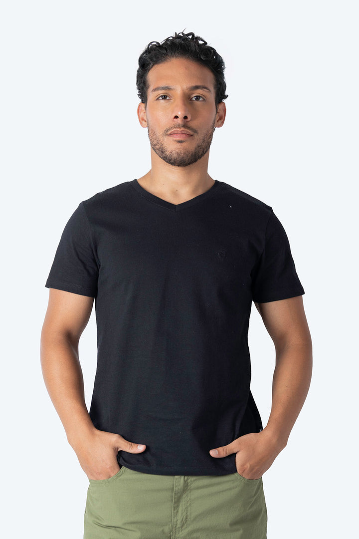 Básica negra cuello V - Hang Ten 