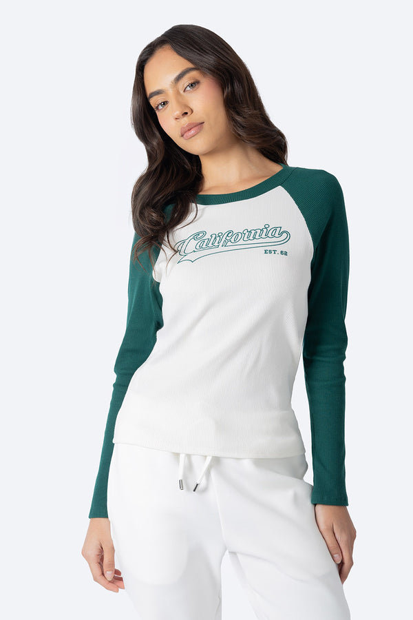 Playera manga larga combinada verde con beige - Hang Ten