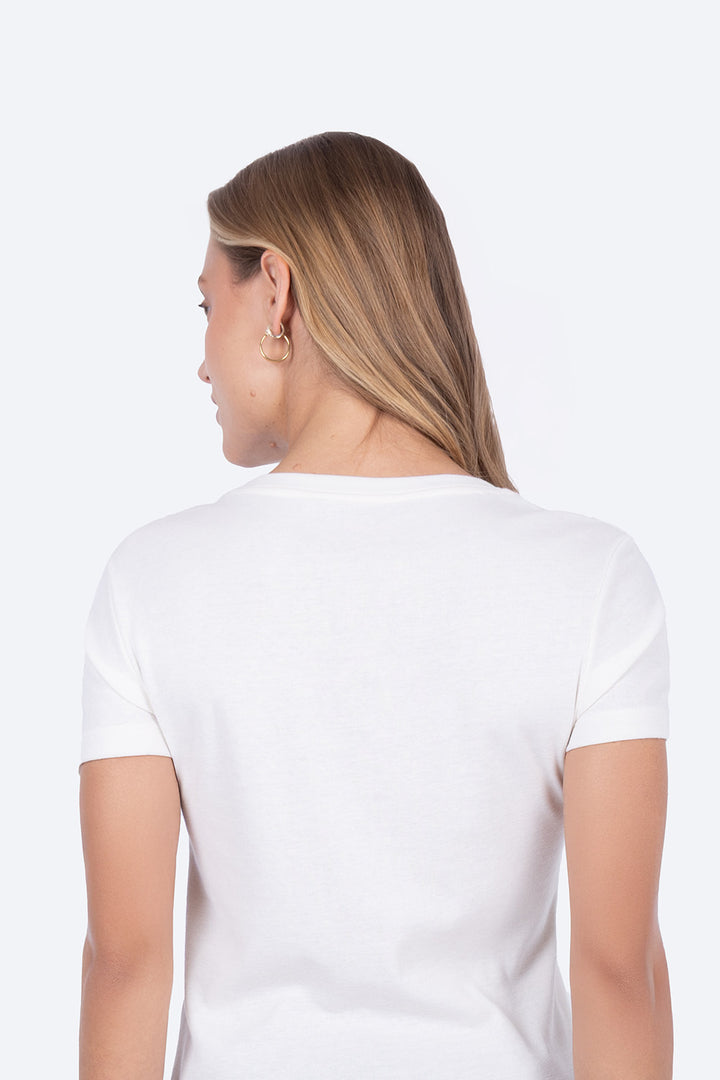 Playera beige cuello redondo con estampado floral- Hang Ten