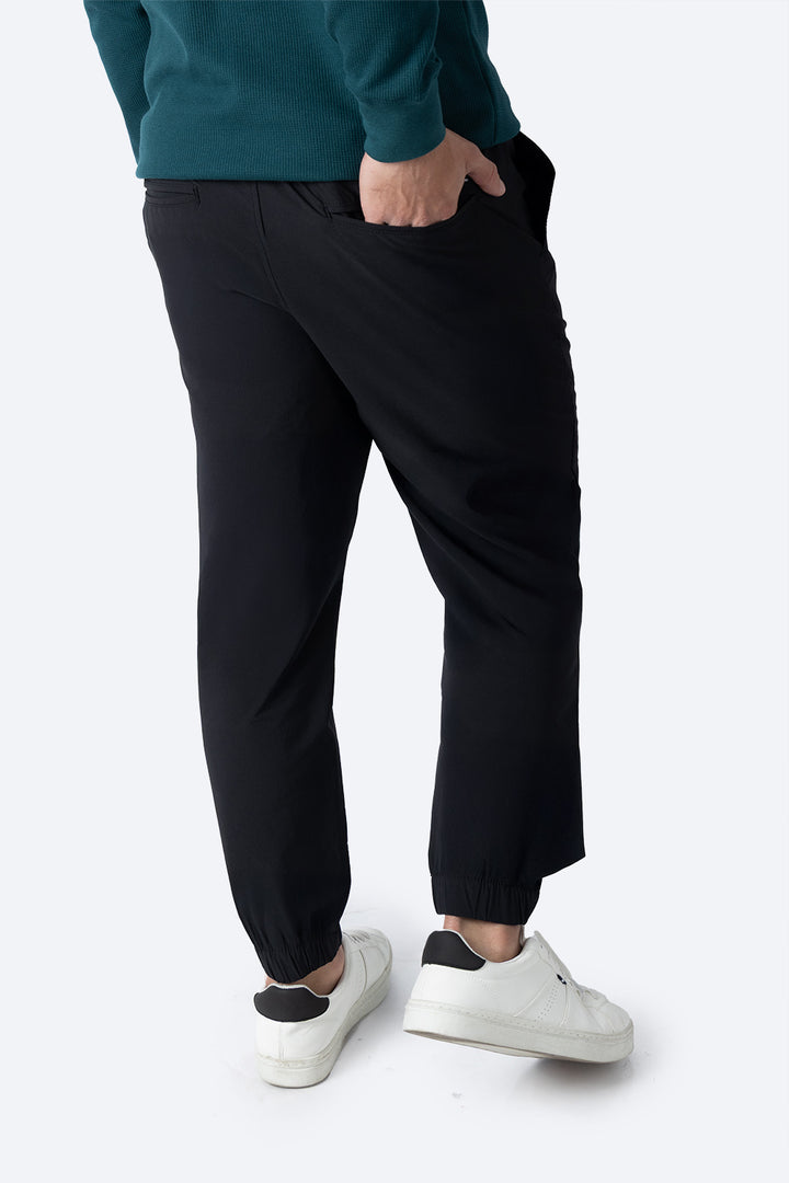 Jogger casual en tono negro - Hang Ten