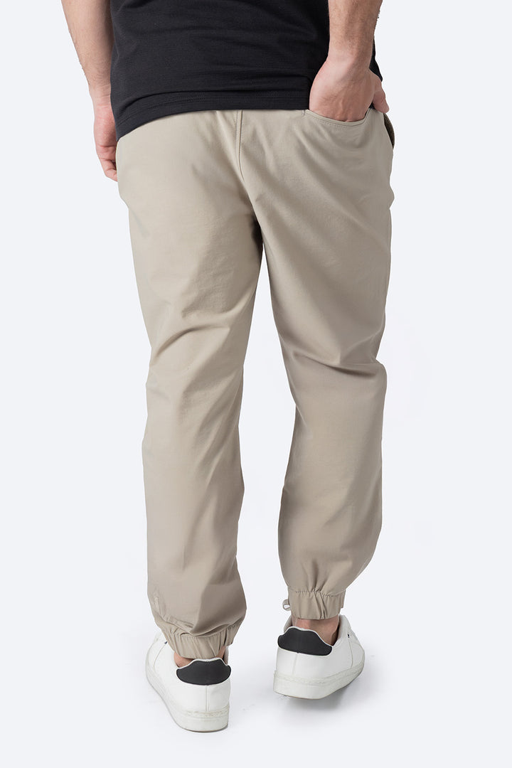 Jogger casual en tono café claro - Hang Ten