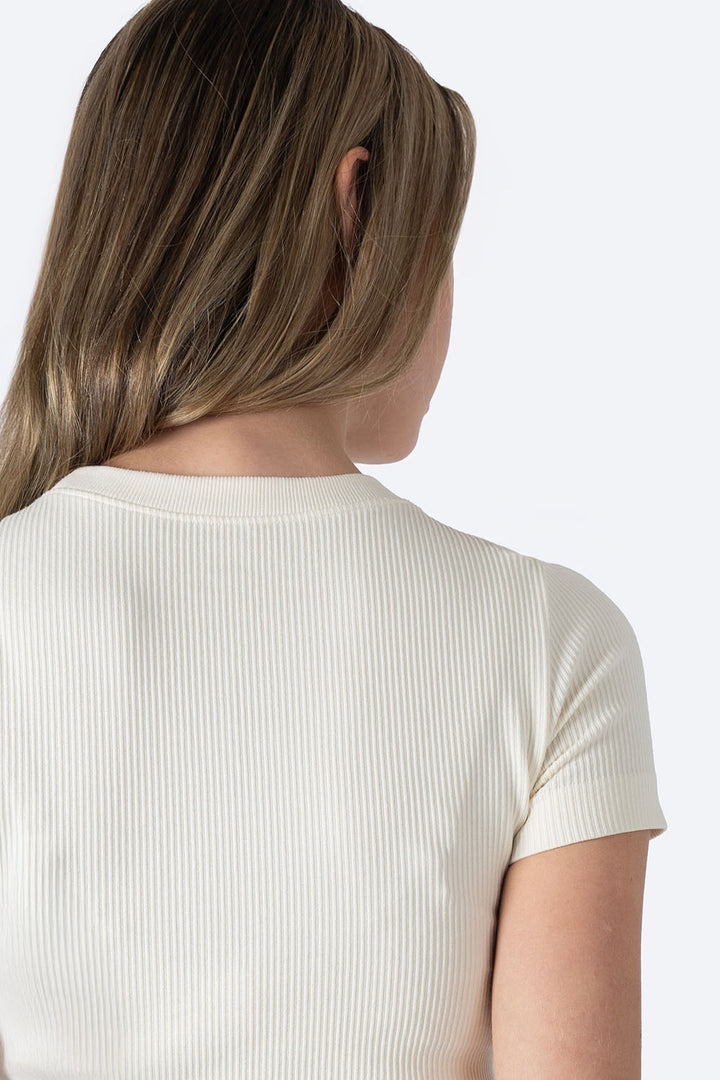 Playera beige con textura cuello redondo - Hang Ten