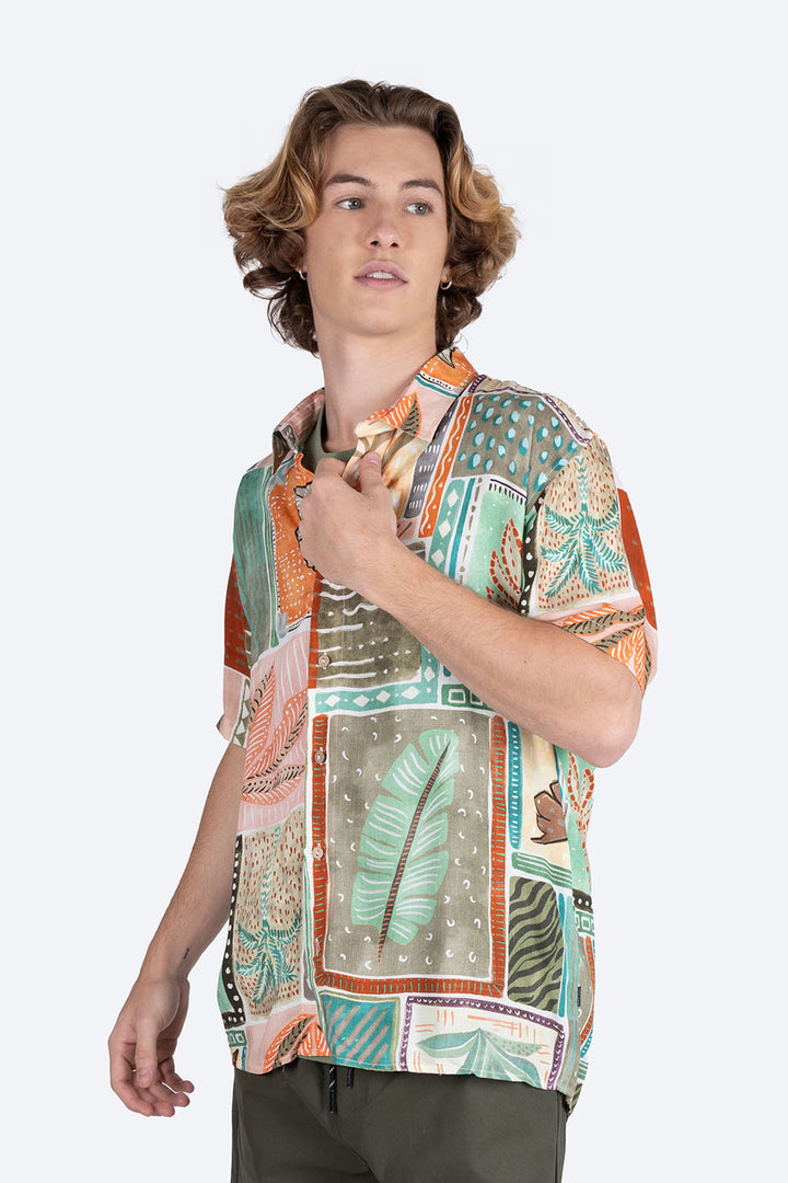 Camisa estampado hojas- Hang Ten 