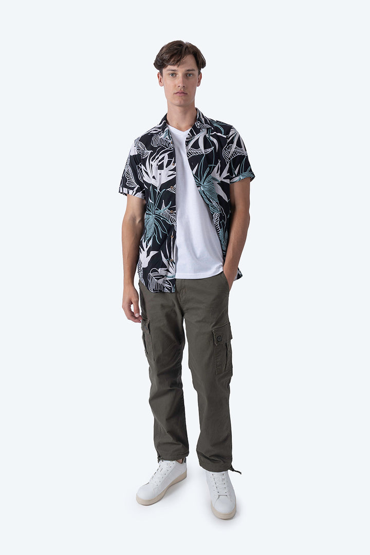 Camisa negra con estampado de hojas - Hang Ten