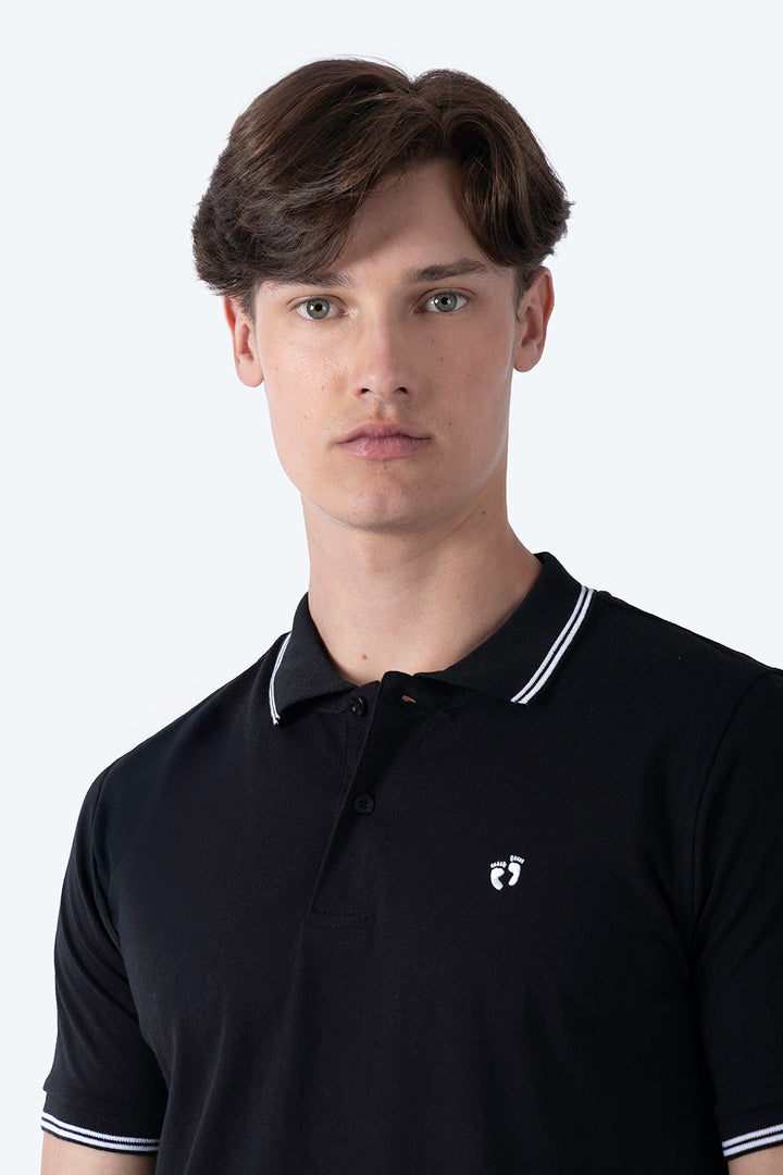 Polo chifón negra filos a contraste blanco - Hang Ten 