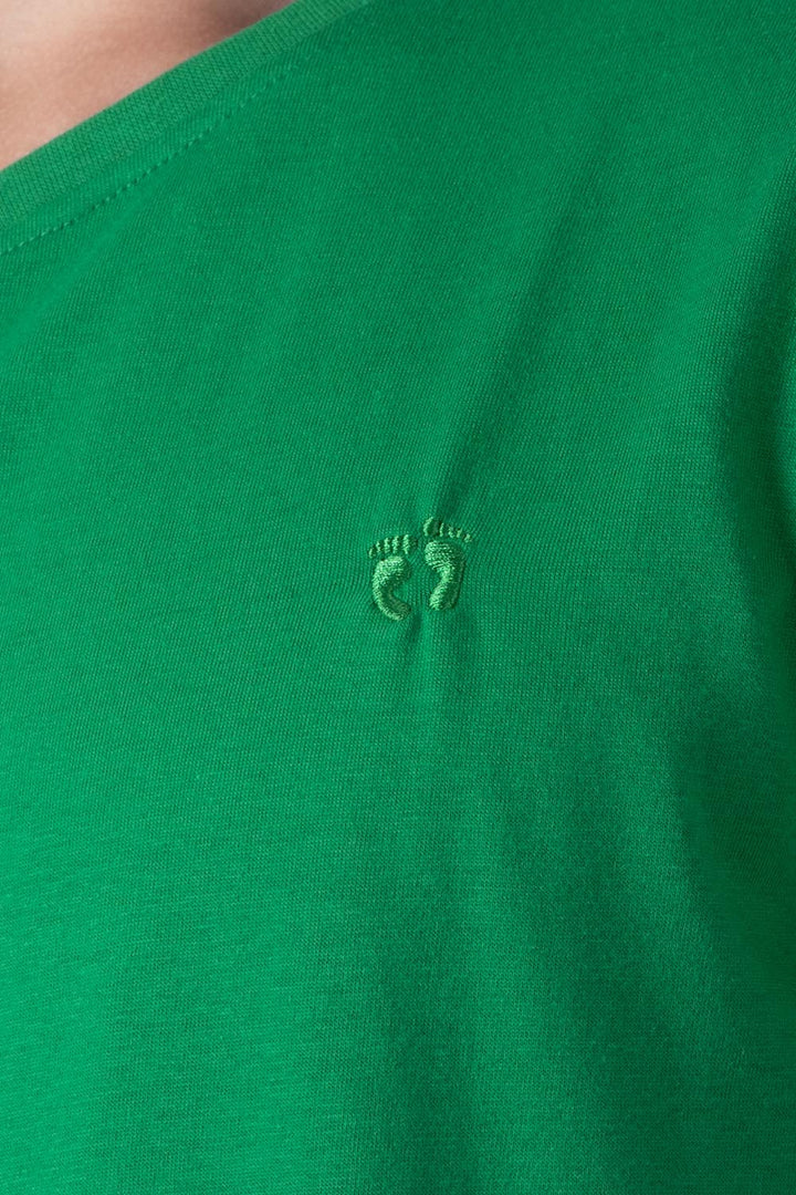 Playera básica cuello v verde medio  - Hang Ten 