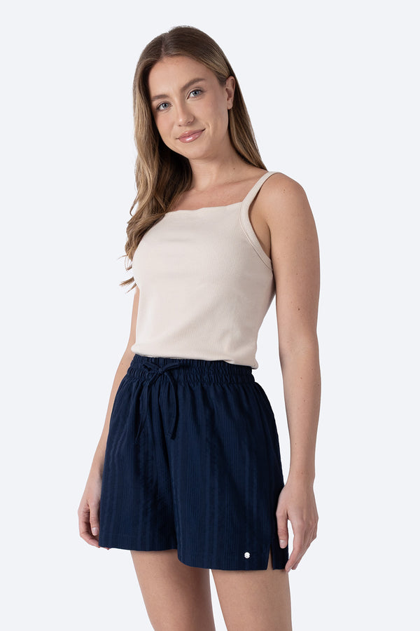Short casual con textura azul marino - Hang Ten