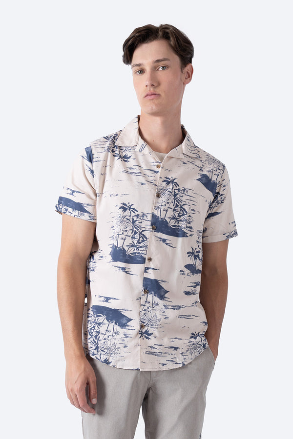 Camisa café claro con estampado de palmeras - Hang Ten